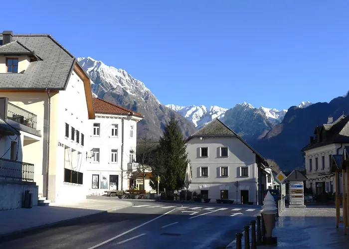 Happy Nes.t 아파트 보베츠